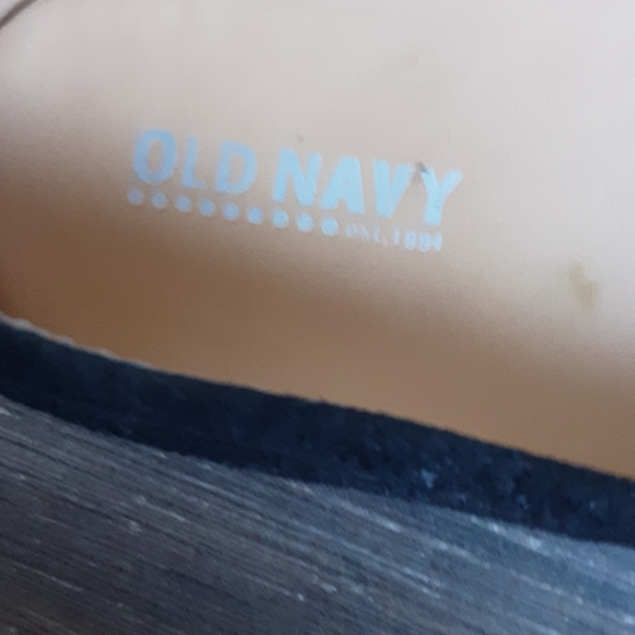 Shoes - Picture 4 of 4